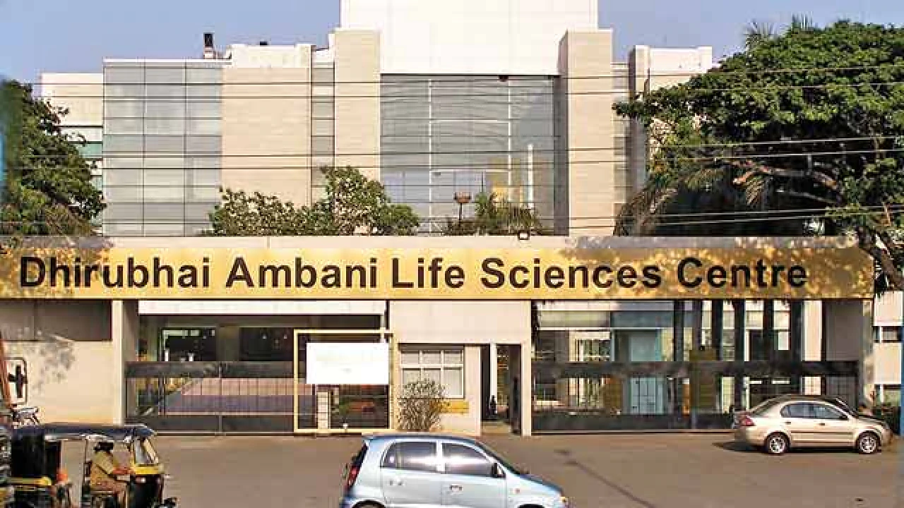 DHIRUBHAI AMBANI LIFE SCIENCES CENTRE